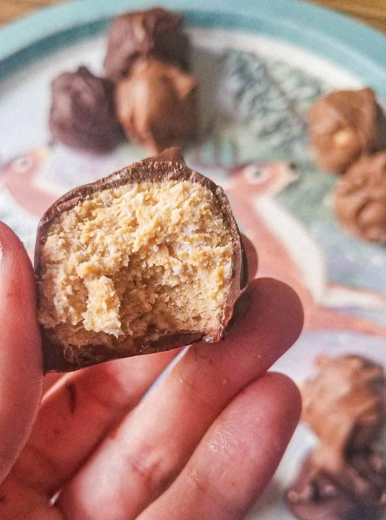 peanut butter balls/ reindeer poop recipe