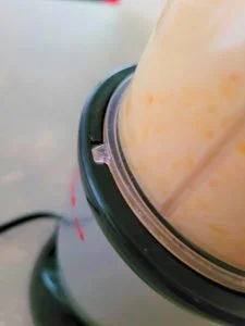 magic bullet smoothie cup on motor