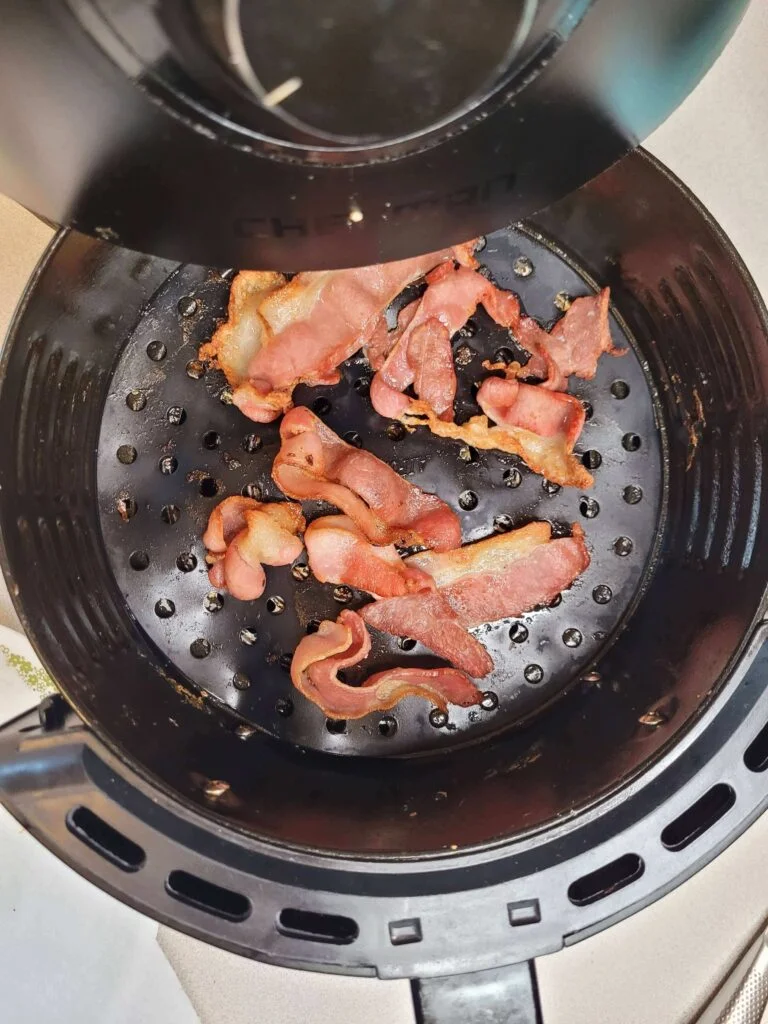 cooked bacon in air fryer.